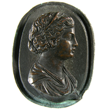 Cameo. Bust of woman